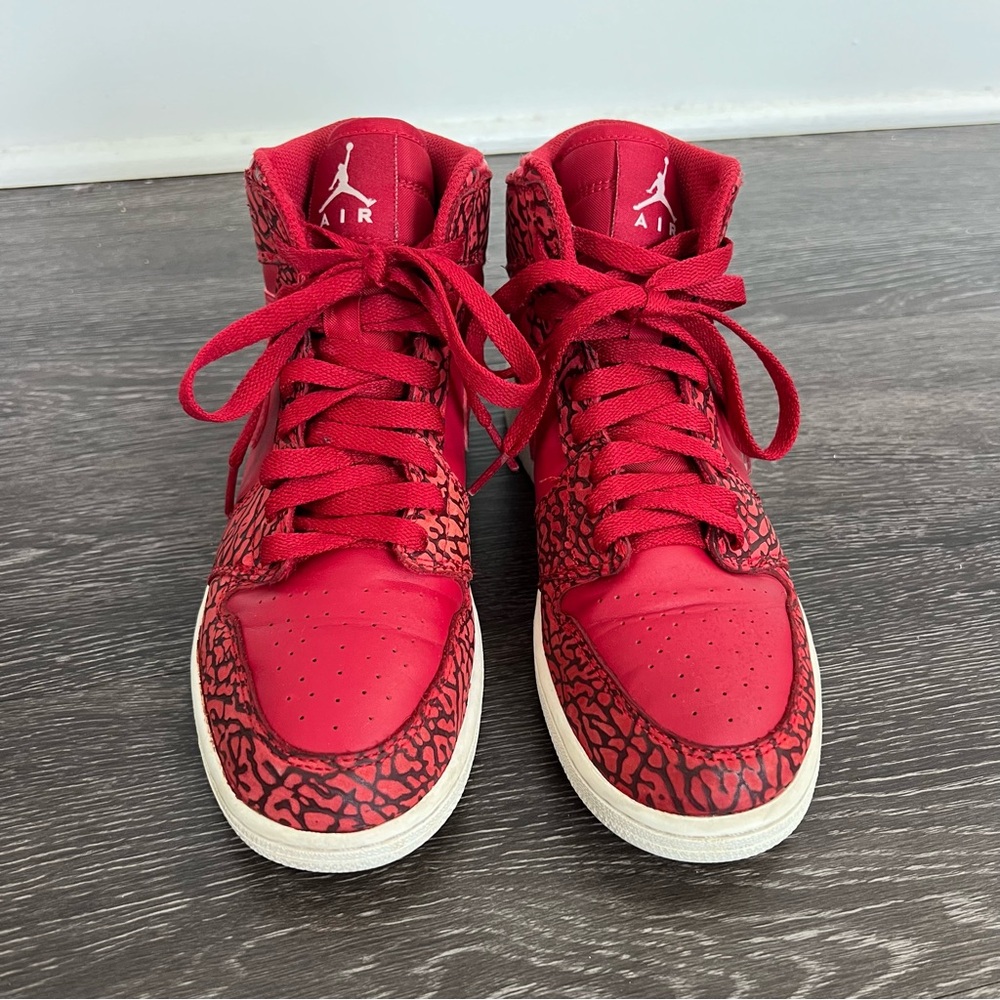Nike Air Jordan 1 Retro High “Red Elephant” - Picture 5 of 11